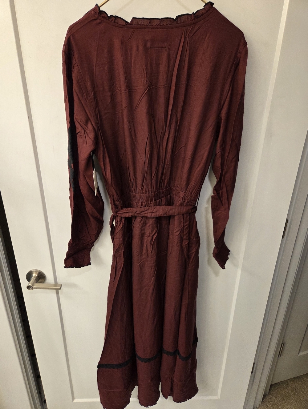 NWT - LEA Floral Embroidered Long Sleeve Fully Lined Midi Dress with Belt-Size L - Picture 9 of 16